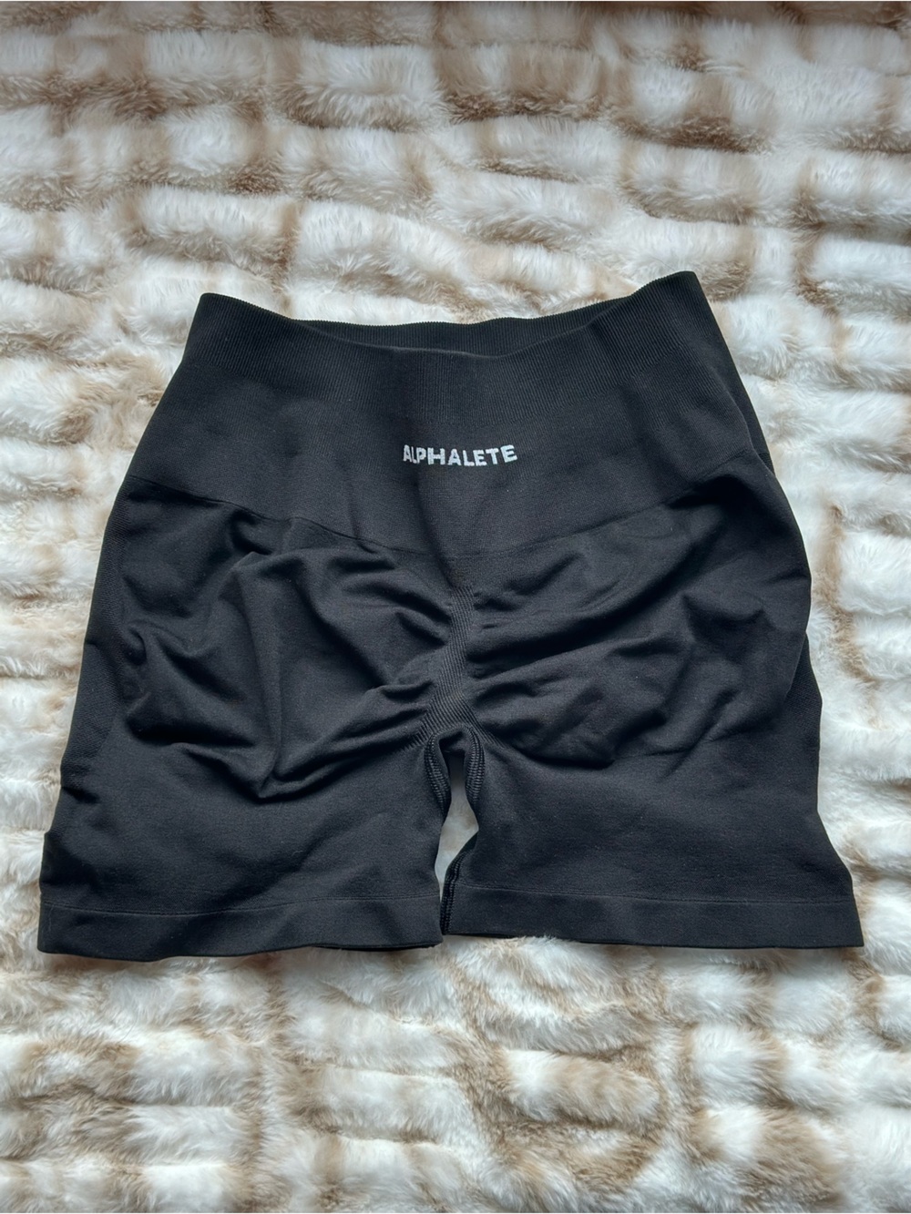 Alphalete Pump Shorts - Black Medium